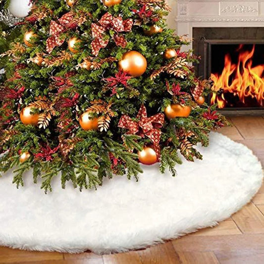 Elegant White Tree Skirt