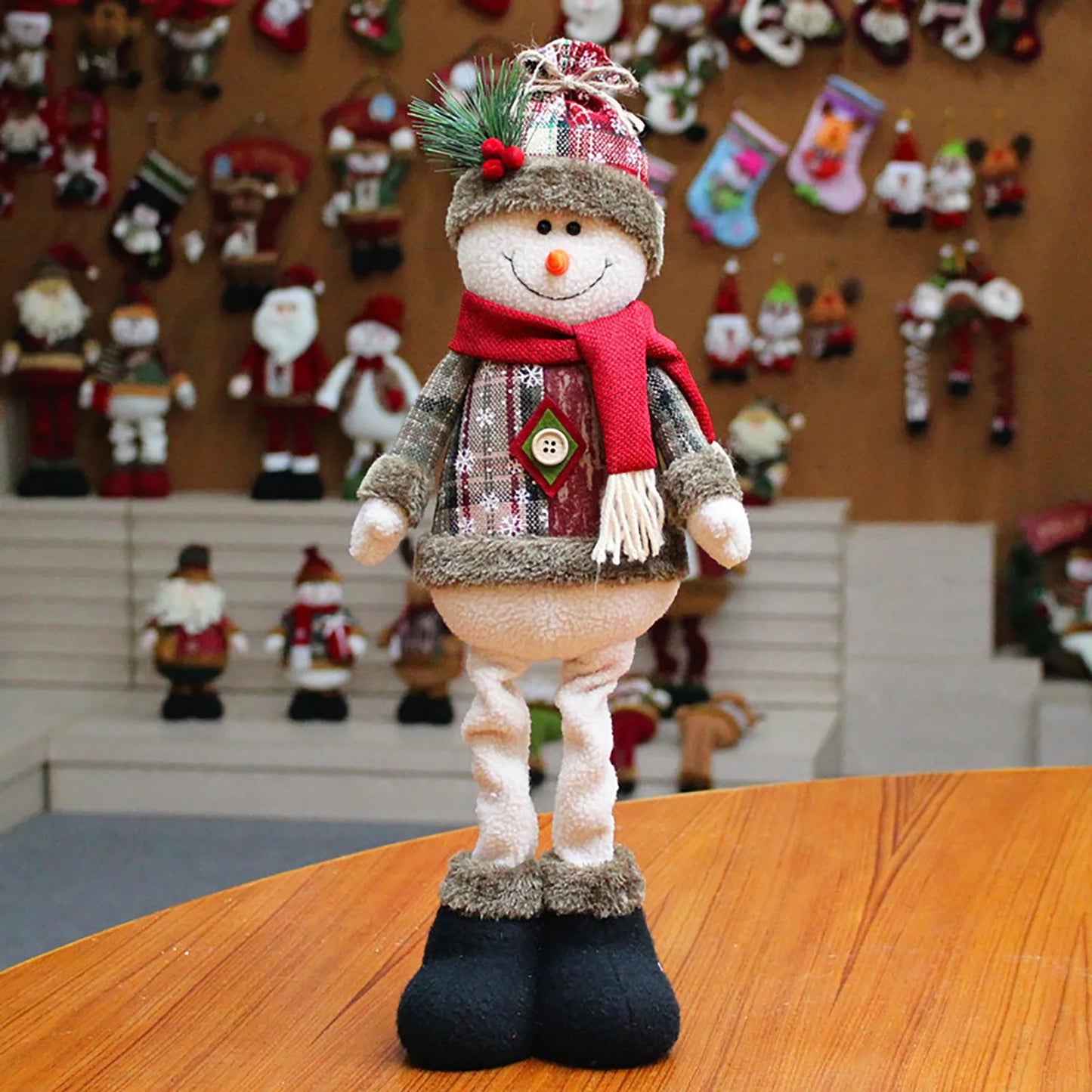 Holiday Standing Dolls Set