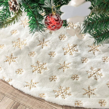 Elegant White Tree Skirt